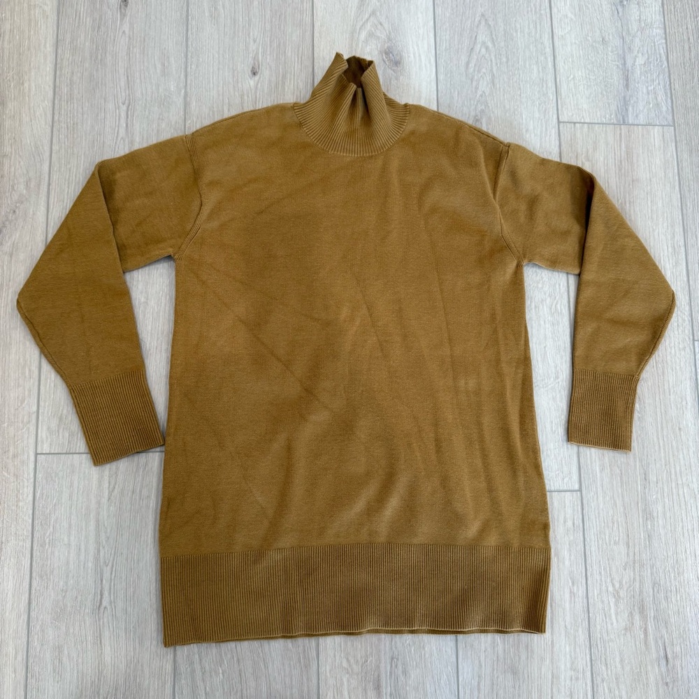 FREE ASSEMBLY - NWOT Women's Brown Mock Turtleneck Sweater - Size S